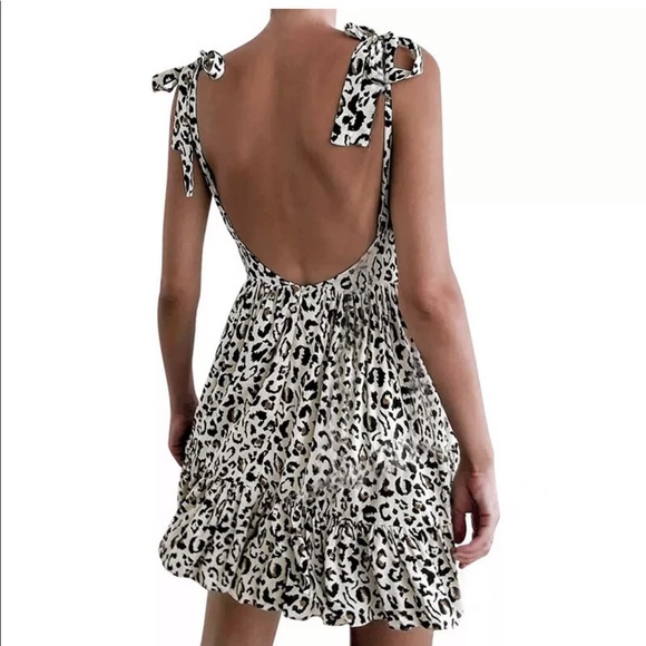 Leopard Sleeveless Tie Knot Dress - Picture 2 of 4